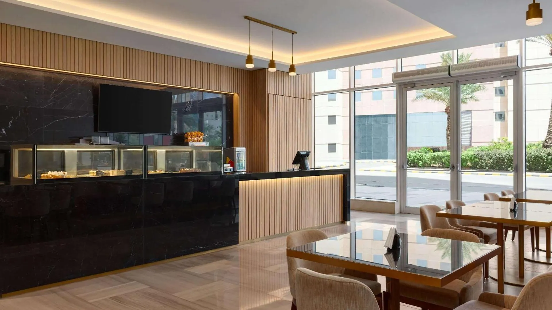 Ramada By Wyndham Riyadh King Fahd Road 5*,  沙特阿拉伯